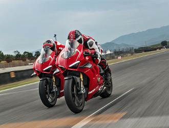 15 DUCATI PANIGALE V4 R ACTION UC69252 High